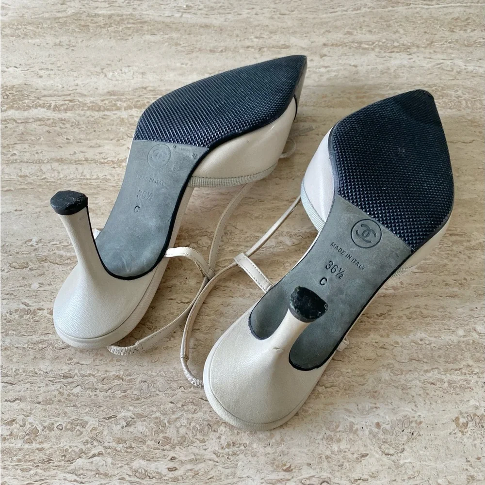 Vintage Chanel CC Bow Cap Toe Slingback Heels - Picture 9 of 9